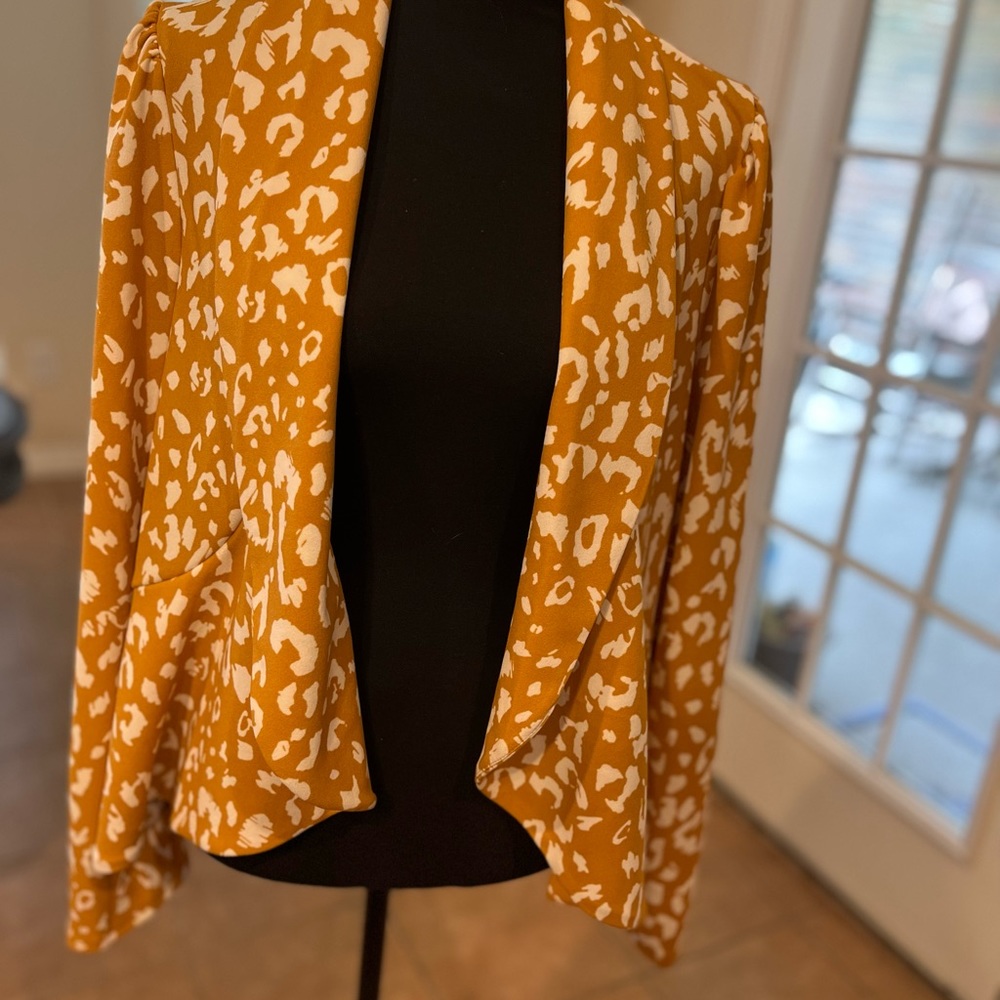 Mustard yellow jacket XL
